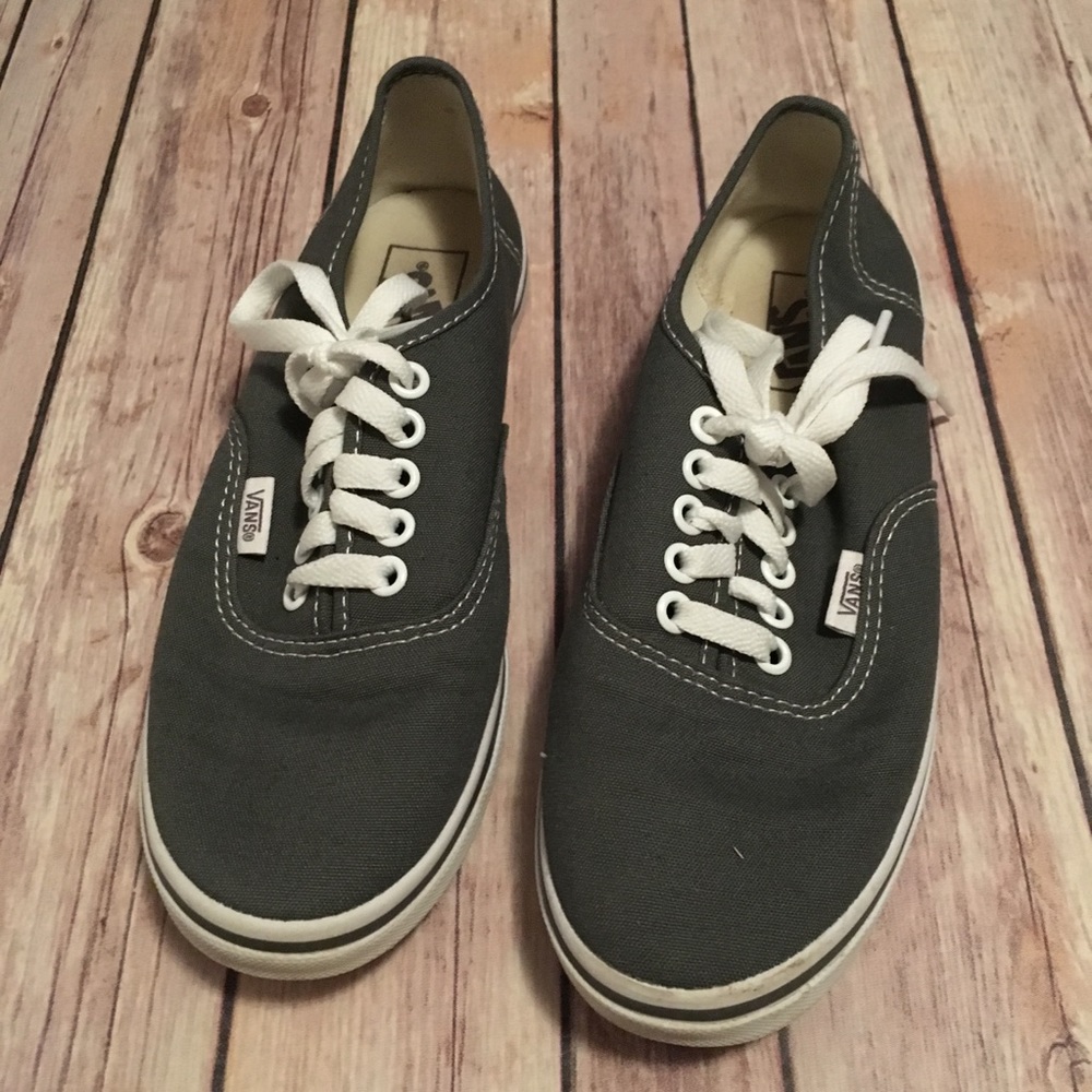 Vans grey canvas tennis shoes size 7 - Picture 1 of 5